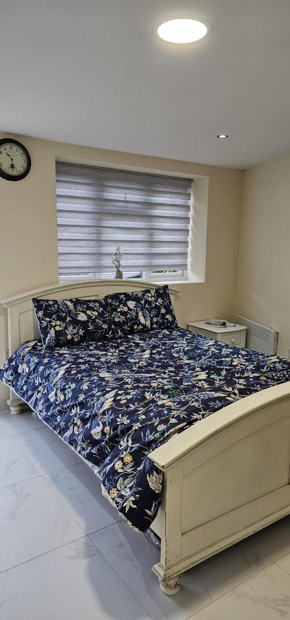 Cozy Studio Near To Tube Station Редбридж Экстерьер фото